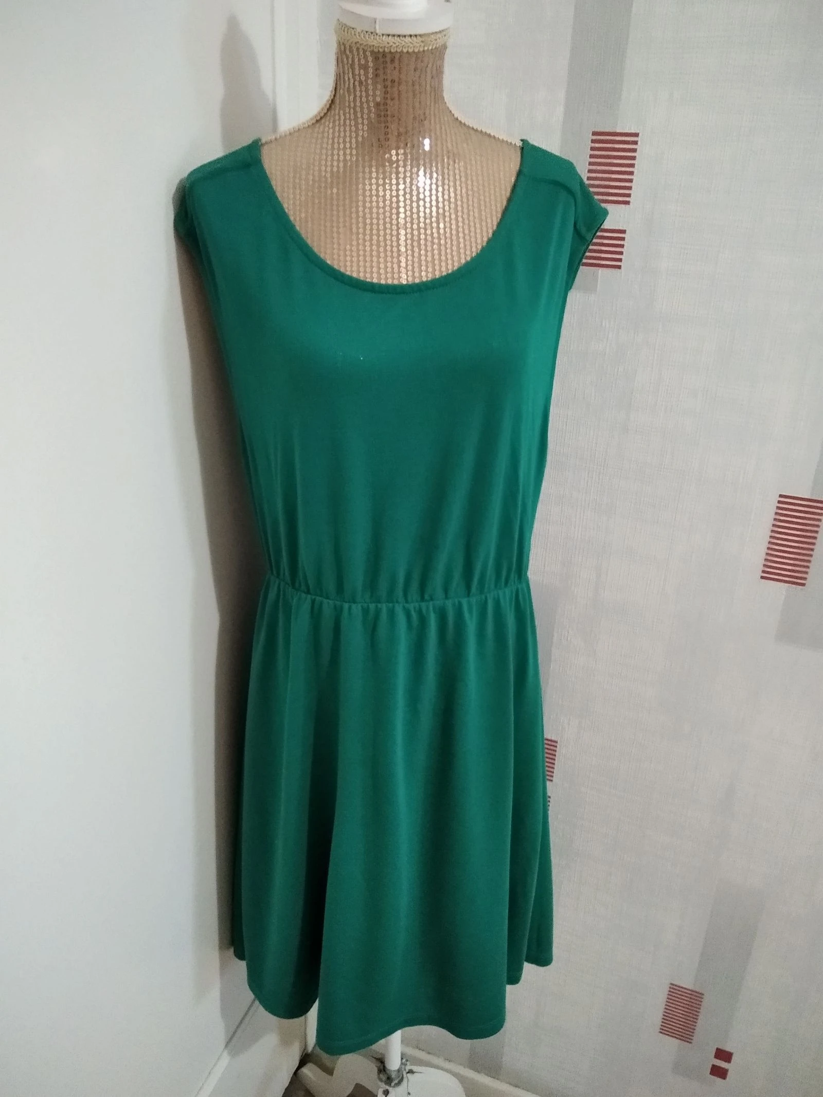 Robe dos nu Zara